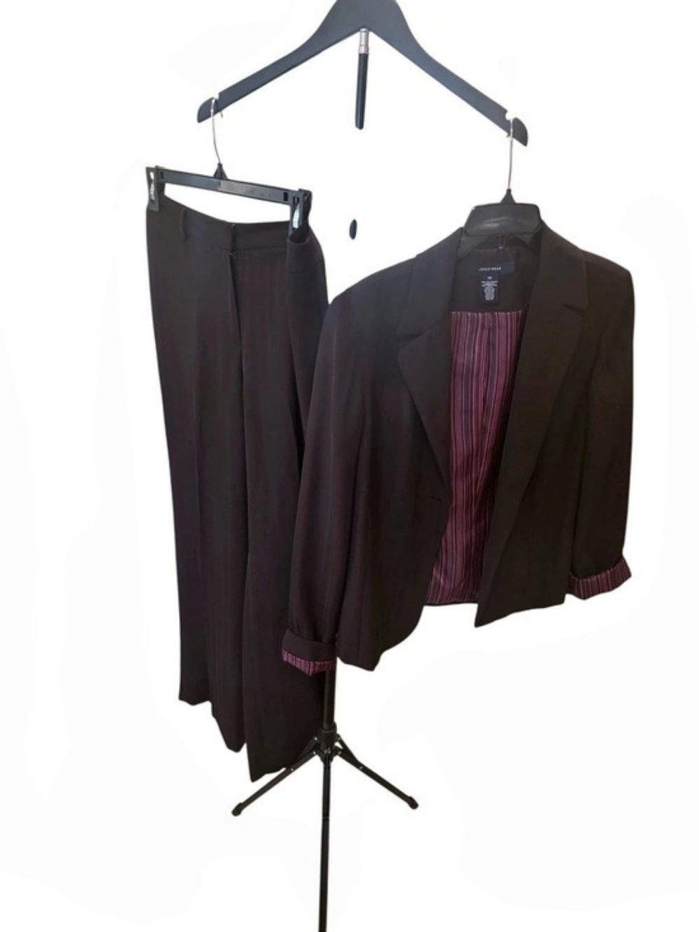 Jones Wear Striped Pantsuit in burgundy Size 12 Like New